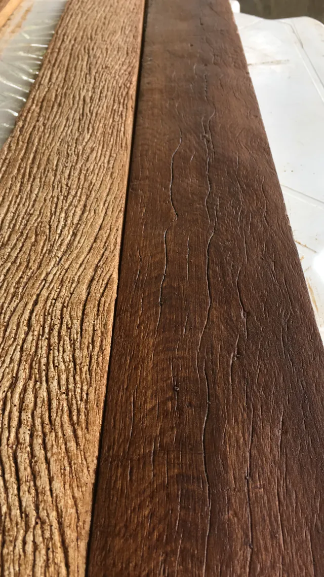 Detalhe dos veios em tábua Madero